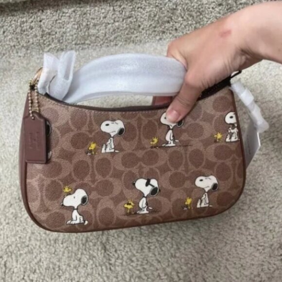 Coach Tan Snoopy Print Bag - Picture 3 of 6